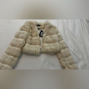 Cream Premium Cropped Faux Fur Bubble Jacket